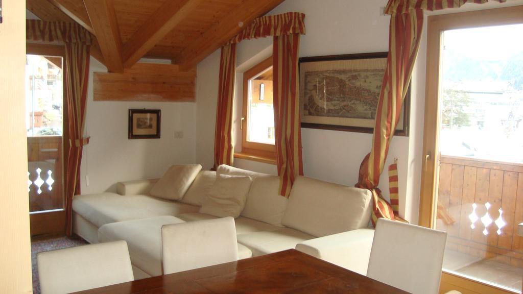 Fantastic Penthouse In Canazei Apartment Екстериор снимка